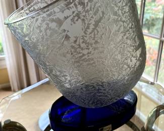 This exquisite Portugal slanted vase on a Cobalt base is just waiting for a new home!  It's so beautiful, you just have to see it for yourself.