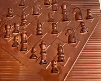 Vintage travel chess set...complete and in great condition.