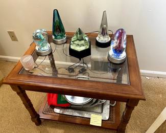 Really nice caned bottom side table, glass top...very handy