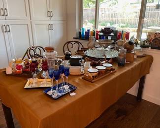 This is the dining kitchen area. Great signed pottery, and vintage pieces