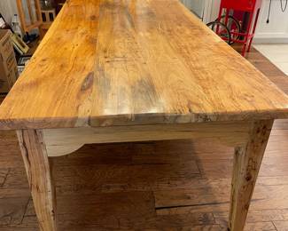 Beautiful handmade dining table, purchased in Hico, Texas. The table measures 9ft long x 41" wide. This table is fabulous!!