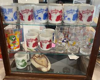 Hopalong Cassidy mugs, Looney Tunes collector series glasses