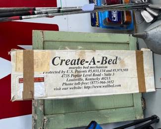 Murphy bed mechanism