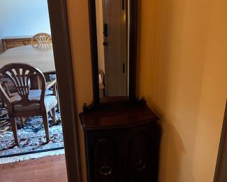 Narrow foyer piece