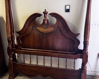 Pulaski queen bed