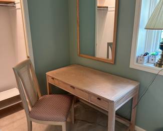 Light wood 3-drawer desk and chair by Drexel Heritage