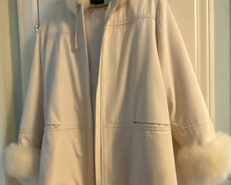 Vintage white fur lined hooded parka coat by Rarityy Exclusive, size XL