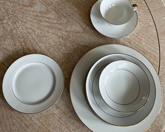 MIKASA NARUMI SERVICE FOR 12 PLUS SERVING PIECES