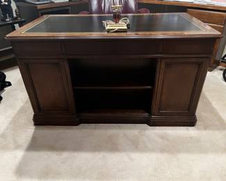 EXECUTIVE DESK