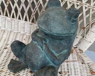 Small/Medium Resin Garden Frog