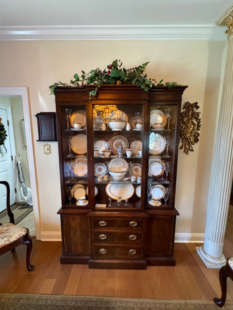 Saybrook Estate Sale West Mobile starts on 6/20/2024