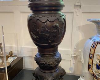 Beautiful Chinese incense burner 32 inches tall