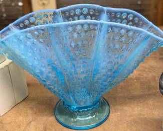 Fenton Blue Opalescent Ribbed Hobnail Fan Vase