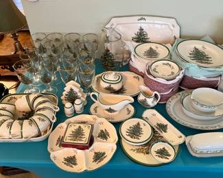 Spode Christmas Tree set