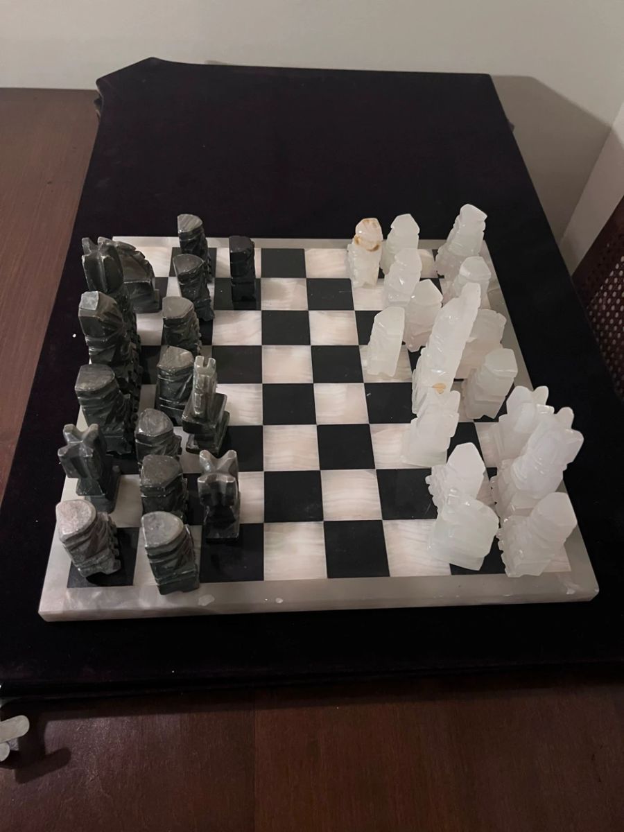 Chess set black and white mexican marble onyx