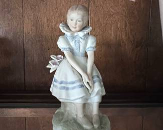 Lefton figurine