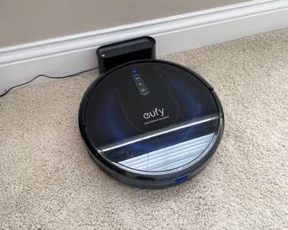 Eufy robovac, 2 available