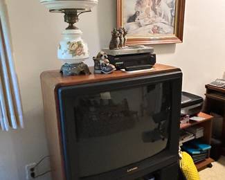 retro Mitsubishi cabinet t.v.