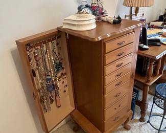 Jewelry armoire