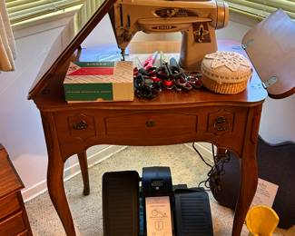 Cushii under desk elliptical exerciser