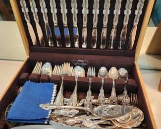 Michael Angelo Flatware Set