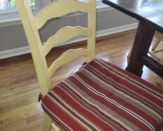 Set of 4 chairs