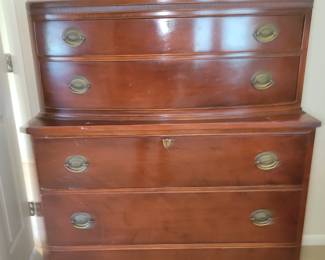 Antique chest of drawers
