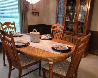 Dining table set