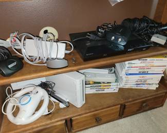 Wii systems, games