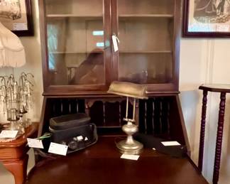 This picture doesn’t do this secretary justice! Beautiful piece in great condition with wood slides to hold up the desk part! Very sturdy! Wish I had a place for it….You don’t see a lot of these in this kind of condition! Priced to move!