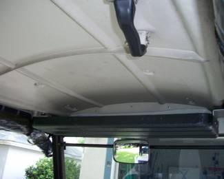 Upper front Tray and Grab handle