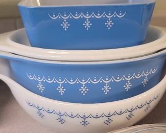PYREX "Blue Garland Snowflake" Refrigerator Dish, Casserole Dish, Mixing Bowl