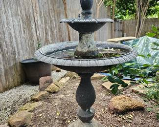 Electric Bird Bath/Fountain