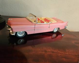  1955 Cadillac Eldorado Pink Convertible 1/21.5 Scale Diecast Car By Solido