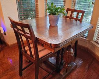 Antique Oak Draw Leaf table 