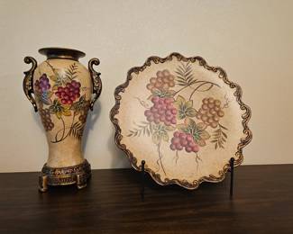Decorative Grape Vase & Plate