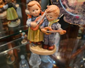 "Happy Days" Goebel Hummel Figurine 