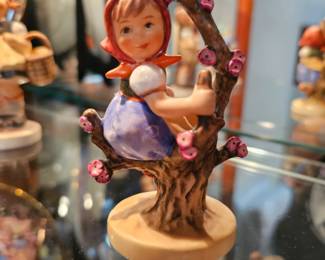 Goebel Hummel Figurine “Apple Tree Girl”