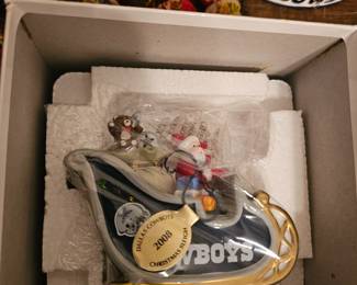 Danbury Mint Dallas  Cowboys Christmas Ornament Sleigh & Santa NFL with Original Packaging 