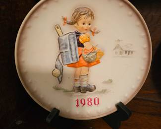 Goebel Hummel 1980 Collectors Plate