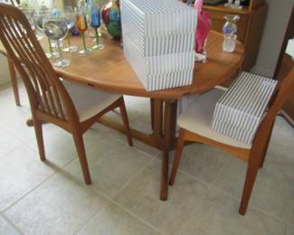 Teak table 4 chairs