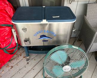 Tommy Bahama rolling ice chest