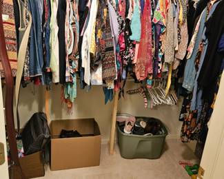 TONS of womens clothes 1x-3x only half of closet shown, all pictures of boxes in Master are clothing.