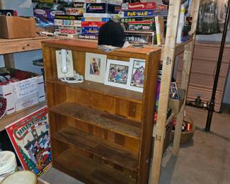 $10 Pine bookshelf