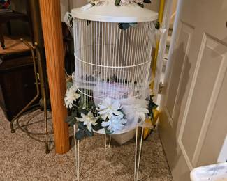 $25 Wedding card "cage"