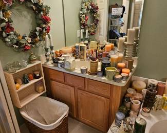 Candles!!! .50-$5 ea, Wreaths $5