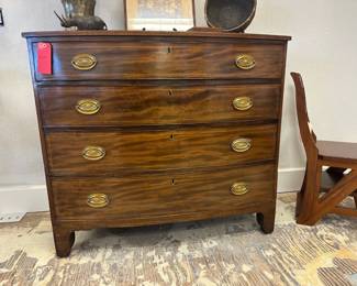 Bowfront Chest of Drawers