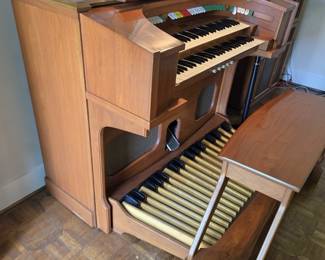 Allen Theater 12 Organ