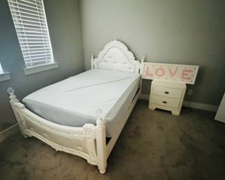Little princess bedroom furniture
