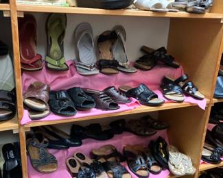 Women’s shoes size 6 and 6 1/2